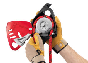PETZL MAESTRO® L Afdaal- en takelapparaat - rescue - Rood - 12.5-13mm - Afbeelding 2